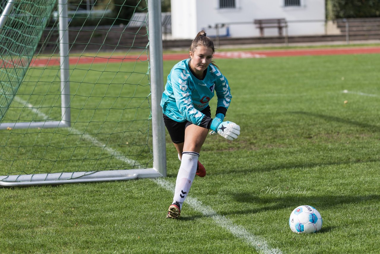 Bild 74 - wBJ VfL Pinneberg - Germania Schnelsen : Ergebnis: 15:1